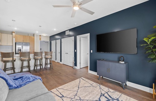 The Gulch Apartment | Beverly Hills Penthouse Suite The Gulch