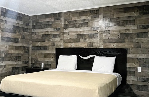 Mobile Hotel | BEVERLY MOTEL