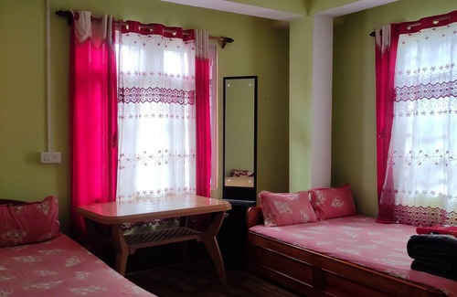 Mirik Hotel | Bhagirath Homestay