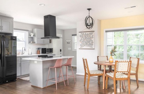 Crestline Heights House | BHAM Beauty! 2 King Bed/2 Bath. Renovated in '22
