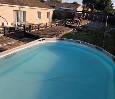 Beychac-et-Caillau House | Bienvenue à Bordeaux! Parking Pétanque Wi Fi