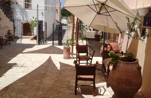 Sivas Apartment | Big 2 bedroom apartment in the heart of Sivas Village, Crete.