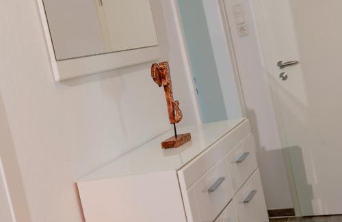 Gross Buchholz Apartment | Big 3 Bedrooms Apartment at Ground Floor