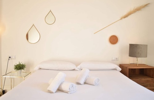 Montolivet Apartment | Big apartment near to Ruzafa