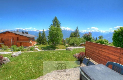 Anzere Apartment | Big apartment with 1 little bedroom (without window) with bunk beds, 1 bathroom, 1 separate WC. Big