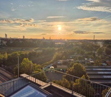 Ost Apartment | Big apartments, big bathrooms, single beds, perfect for groups