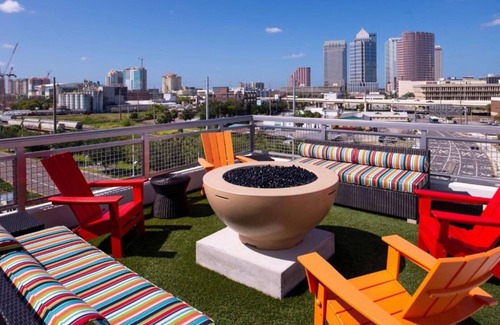 Channel District House | Big attractions in downtown Tampa