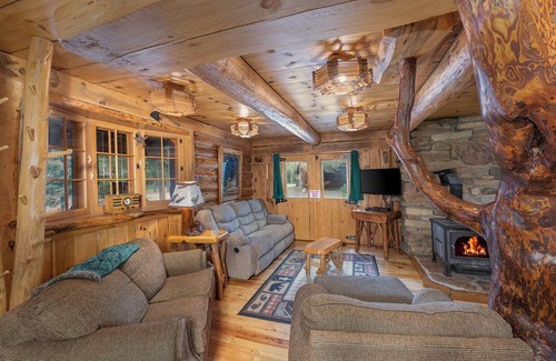 Boulder Junction Cabin | Big Bear Hideaway - Kodiak Kastle log cabin in Boulder Junction