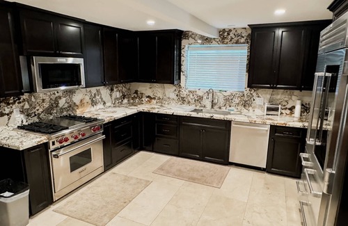 Fawnskin House | Big Bear Lake Front 4 Bedroom sleeps 8 Boat Dock Jacuzzi 10 minutes to Ski Slope