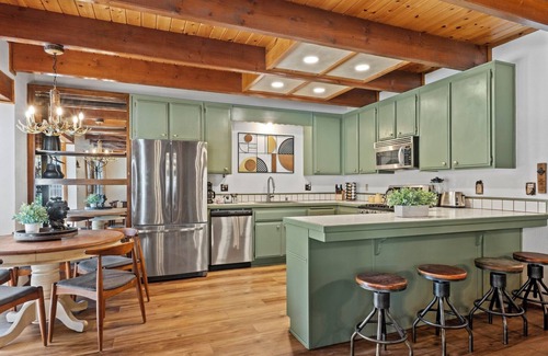 Eagle Mountain Estates Villa | Big Bear Lake Sleep 16