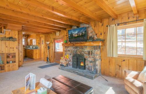 Boulder Bay House | Big Bear Retreat - A charming mountain cabin with easy access to Big Bear's attractions!