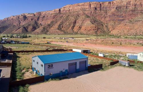 Moab South Valley House | Big Blue - Moab's Adventure Basecamp!