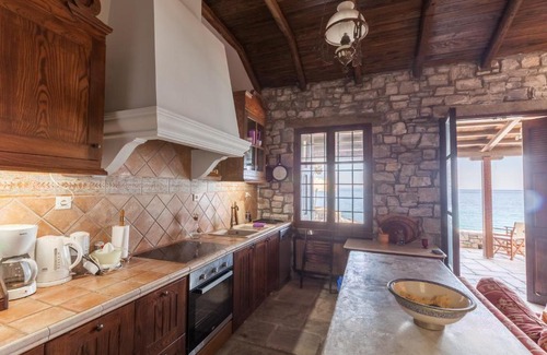 Lambinou House | Big Blue Pelion