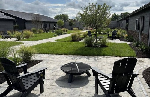 Town of Sullivan House | Big Cat Bungalows at The Haven - Tiger 2