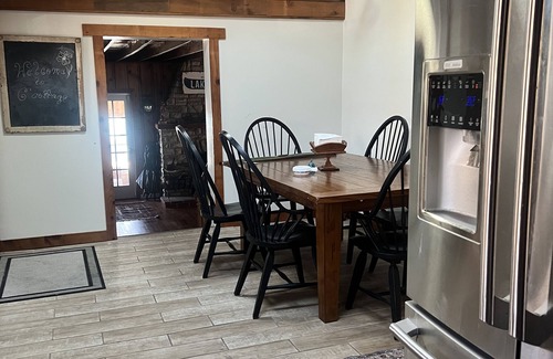 Sister Lakes House | Big Crooked Lake home Charming 3-bedroom house with access to Big Crooked Lake.
