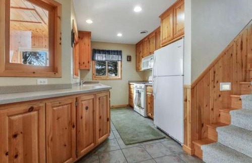 Siren House | Big doctor cabin1