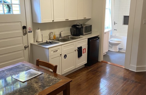 Mid-City House | Big Easy Bungalow near the Canal Streetcar