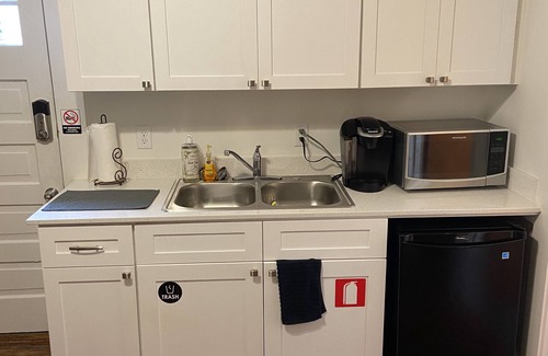 Mid-City House | Big Easy Bungalow near the Canal Streetcar