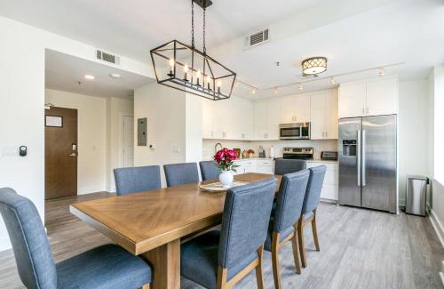 Central Business District Apartment | Big Easy Elegance: 4-Bedroom Condo in the Heart of New Orleans