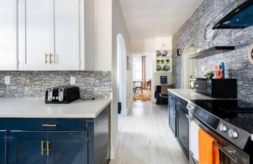 Danville House | Big Group? Centrally& Stylish 4BR/3.5BA Home