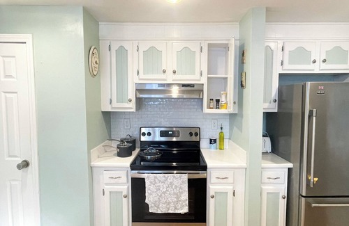 Centerville House | Big Group Rustic Cape Home- Walk2Beach/AC/Craigville/Pet/Fence