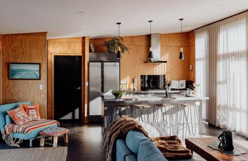 Hokitika House | Big Heart Beach