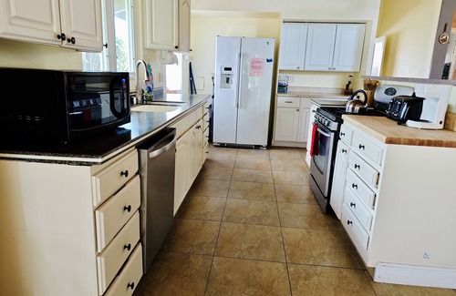 Keauhou House | Big home across the street from the beach, right at the golf course Pool/Spa/AC