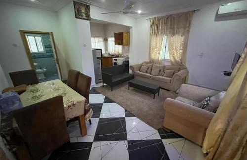 Milton Park Apartment | Big Home