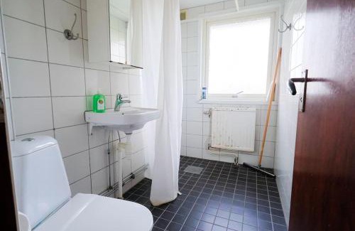 Molndal Apartment | Big Home for workers & Family with free parking