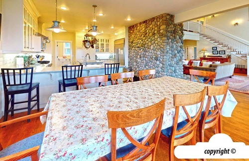 Gearhart House | BIG HOUSE LITTLE BEACH professionally managed by Seaside Vacation Homes, Inc