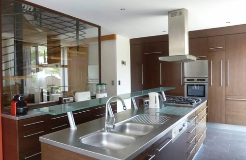 9th Arrondissement House | Big house of character, very sunny, seen on hills near creeks, beaches and CassisVilla - Marseille
