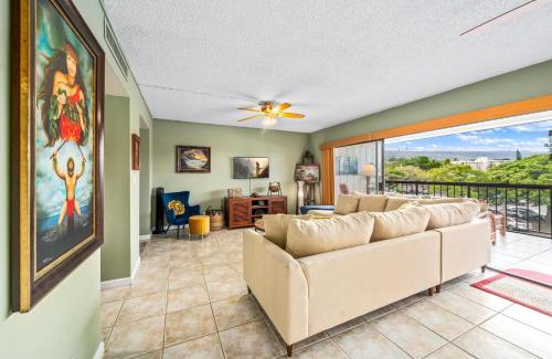 Historic Kailua Village Apartment | Big Island Kona Plaza 311 condo
