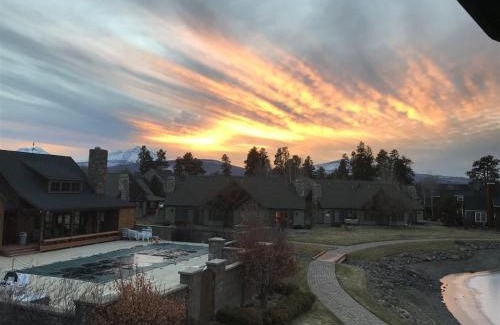 Sisters Apartment | Big Mountain View Condo