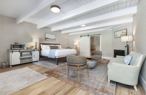 Springville Hotel | Big Pine Suite CN Lodge R#1