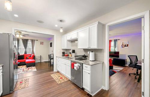 East Point House | Big Red House in ATL by Hartsfield-Jackson Airport
