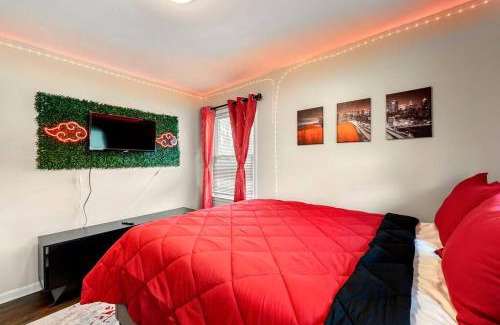 East Point House | Big Red House in ATL by Hartsfield-Jackson Airport