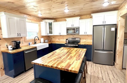 Oneida Cabin | Big Ridge Retreat - Breathtaking Sunset Views