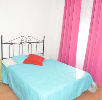 Perchel Norte House | Big room in heart dowtown