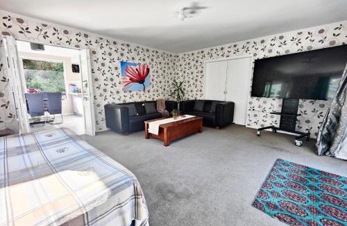 Johnsonville Apartment | big sale was 258 now from 138 for 2or3 bedrooms