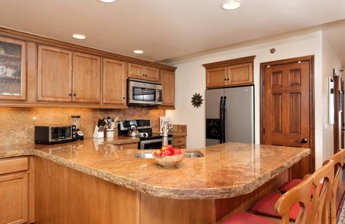 Aspen Condo | Big Savings, More Nights! 15% off 3 night stays thru Dec 14