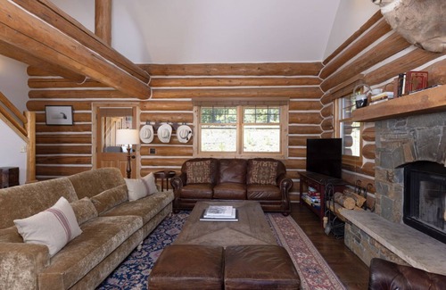 Powder Ridge Cabin | Big Sky Vacation Rentals: PR Red Cloud 10