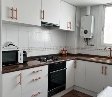 Aiora Apartment | Big spacious penthouse next to the sea