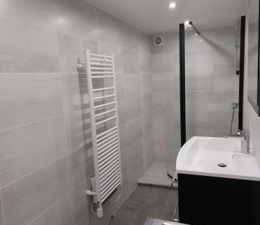 Le Perreux-sur-Marne Apartment | Big studio near Paris and Eurodisney