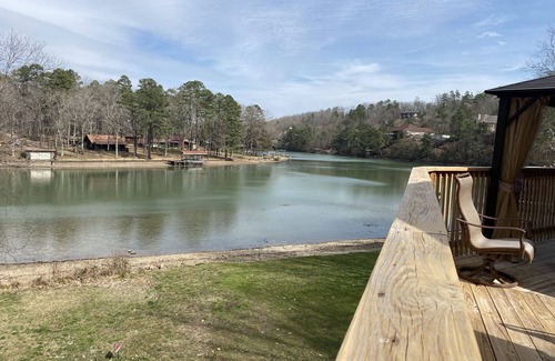 Mid America House | BIG SUMMER SALE- book now for Amazing deal for 2025. Nights as low as 350!