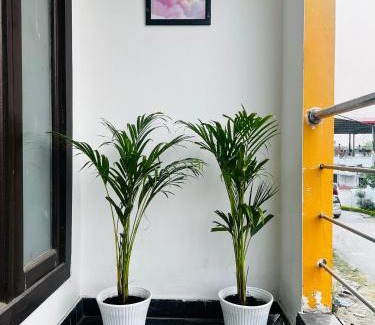 Dehradun Apartment | Bigbro-Air I Comfy N Independent