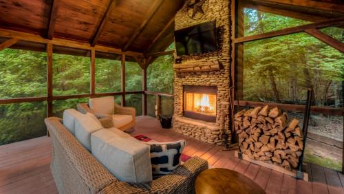 Necowa Cove House | Bigfoot of Blue Ridge