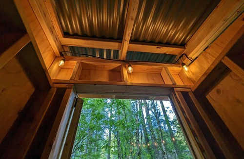Ashford RV Rental | Bigfoot's Bivvy Tent Site ~8 mi to Mt. Rainier Natl Park Nisqually Entrance