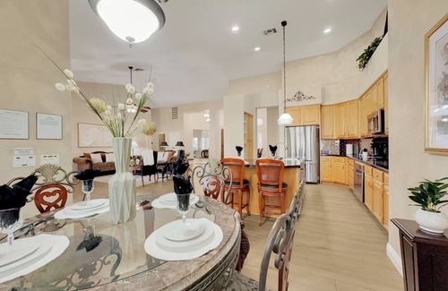 Arabian Crest House | Biggy Home. Sleeps 12. Mayo Clinic, Desert Ridge, TPC Golf!