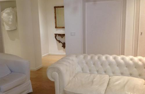 Castello Apartment | Bighouse