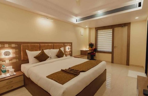 Jabalpur Hotel | BIGWIG HOTEL